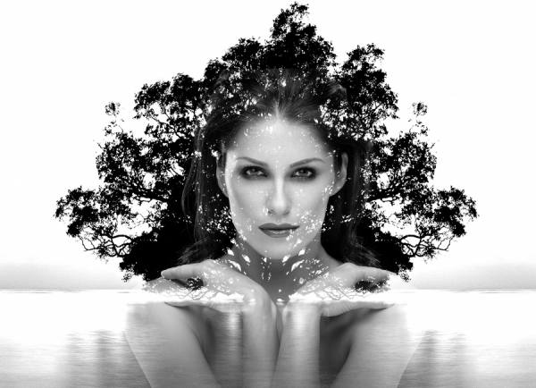 Photograph Caesar Lima Medusa on One Eyeland